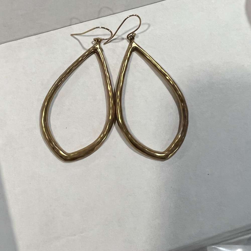 Gold dangle earrings - Picture 2 of 2